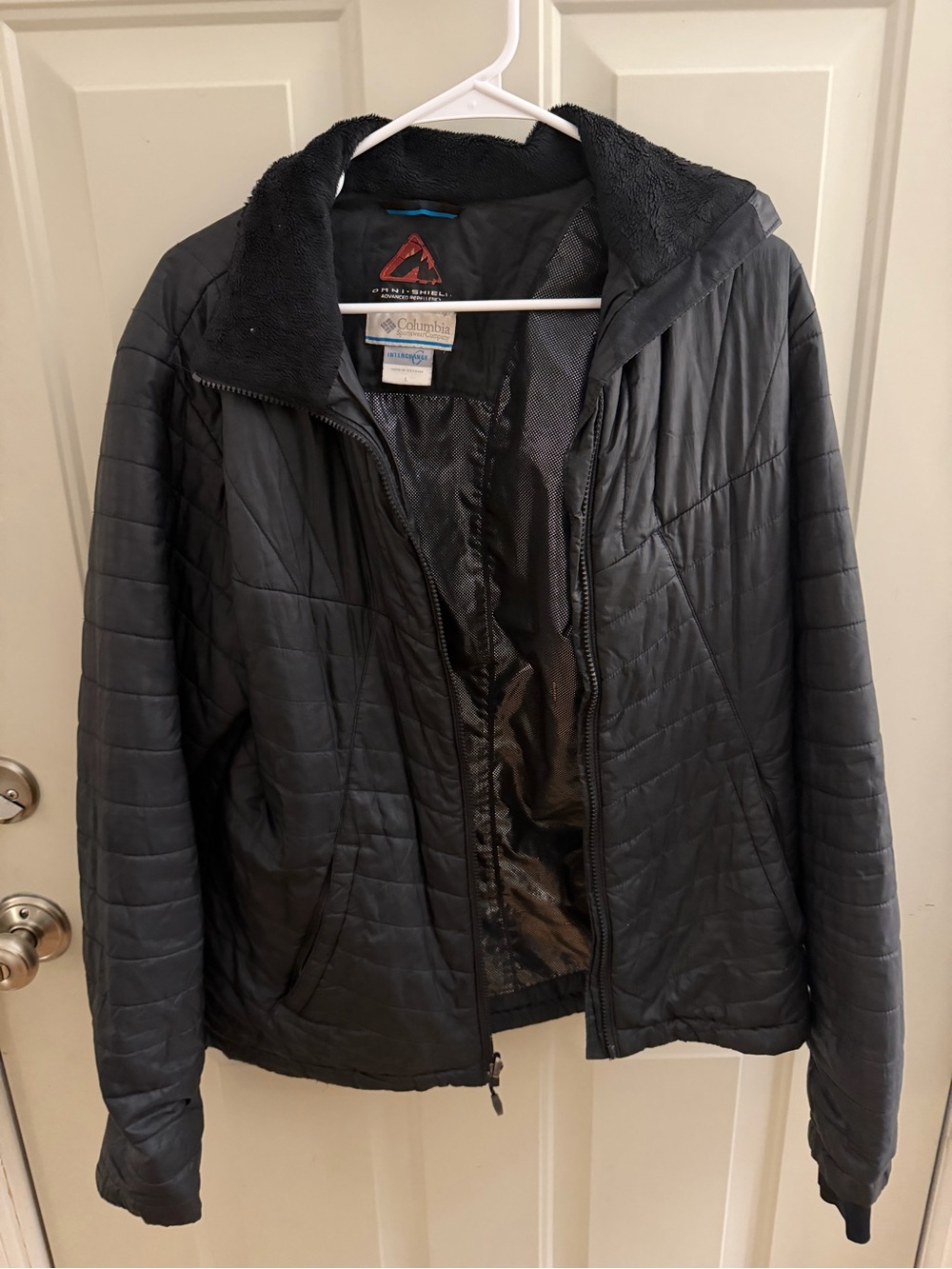 Columbia Men’s Black Quilted Hooded Puffer Jacket